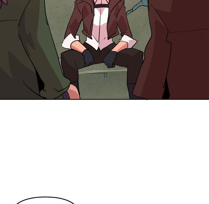 6899