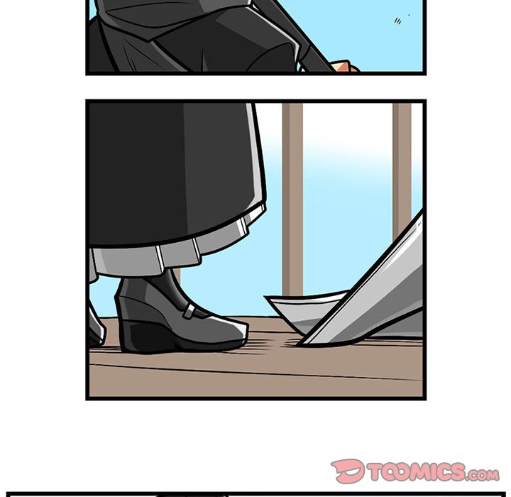 618