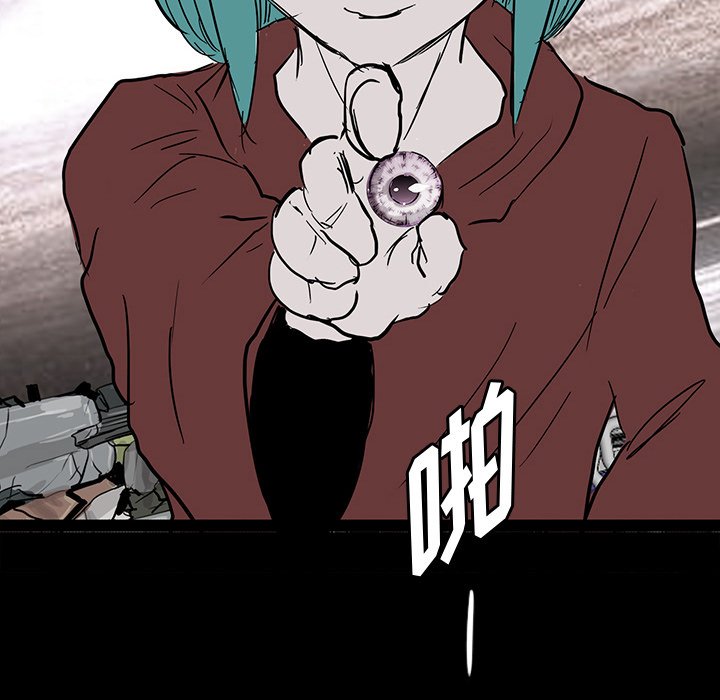8972