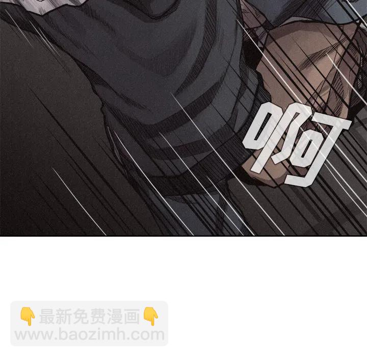 818