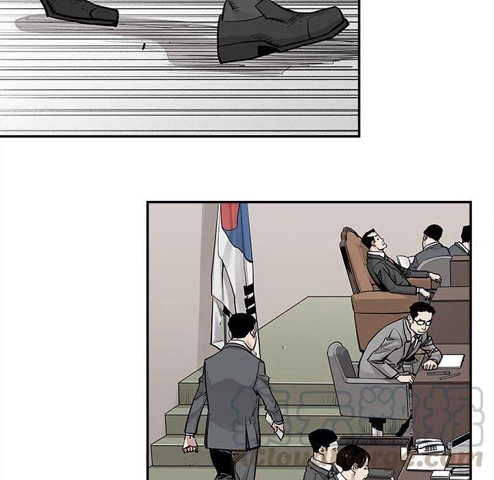 476