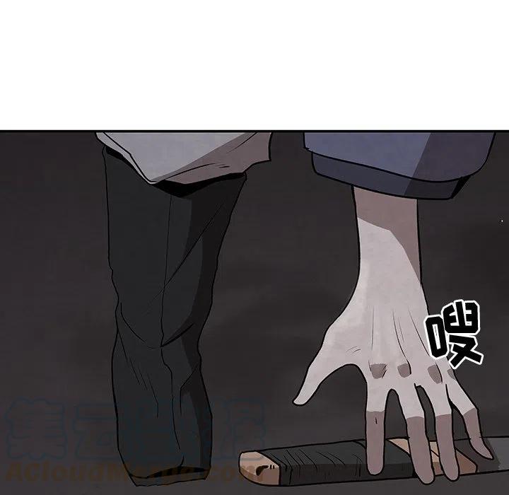 985