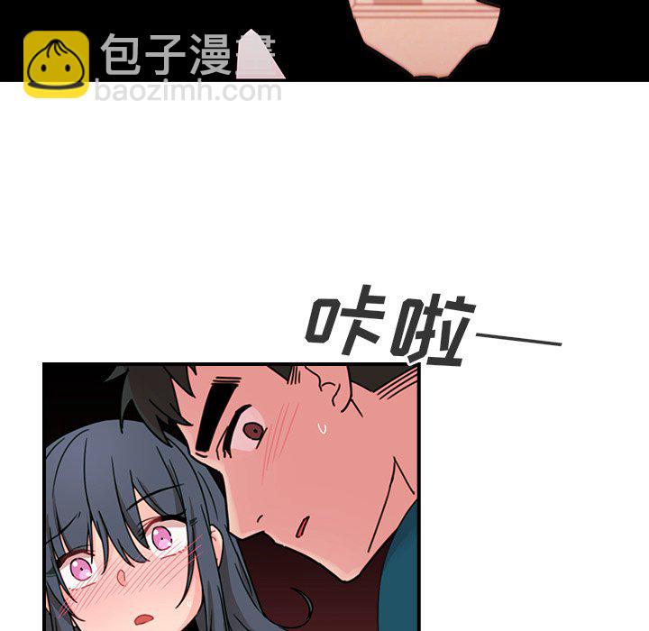 890